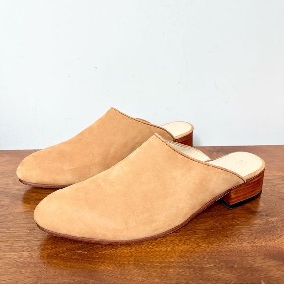 Nisolo Shoes - Nisolo Mariella Mules in a neutral beige color